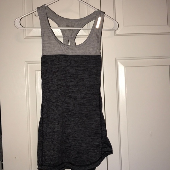 Reebok workout tank - Picture 1 of 2